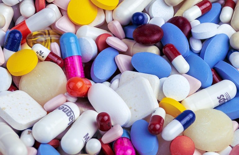 Pharmaceutical tablets and capsules